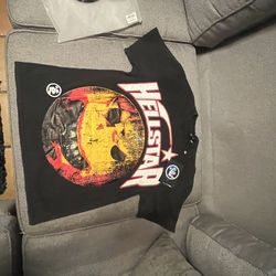 medium hellstar tee brand new