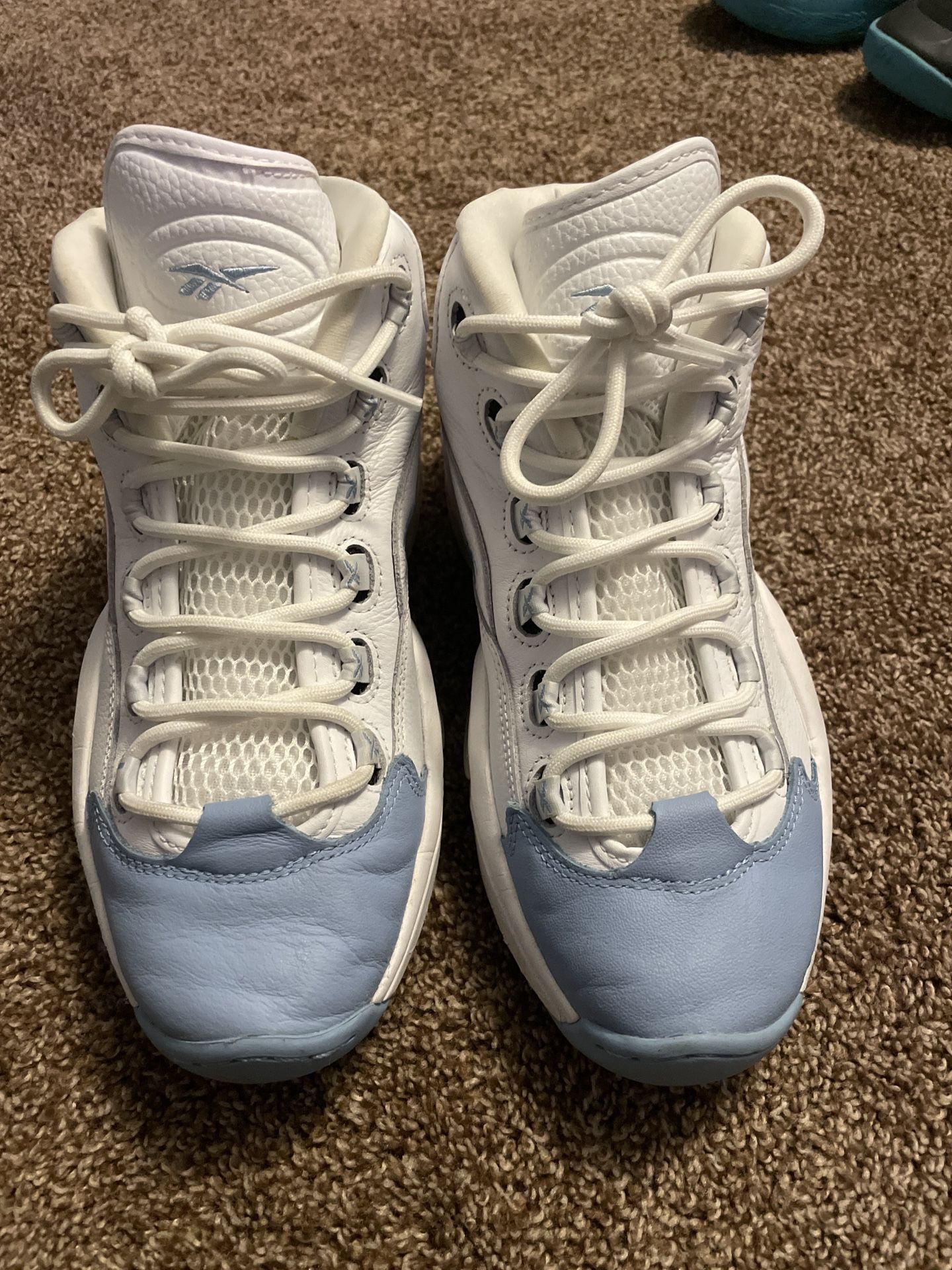 Men’s Size 7 Allen Iverson Reebok Sneakers
