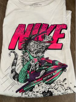Nike lizard tshirt