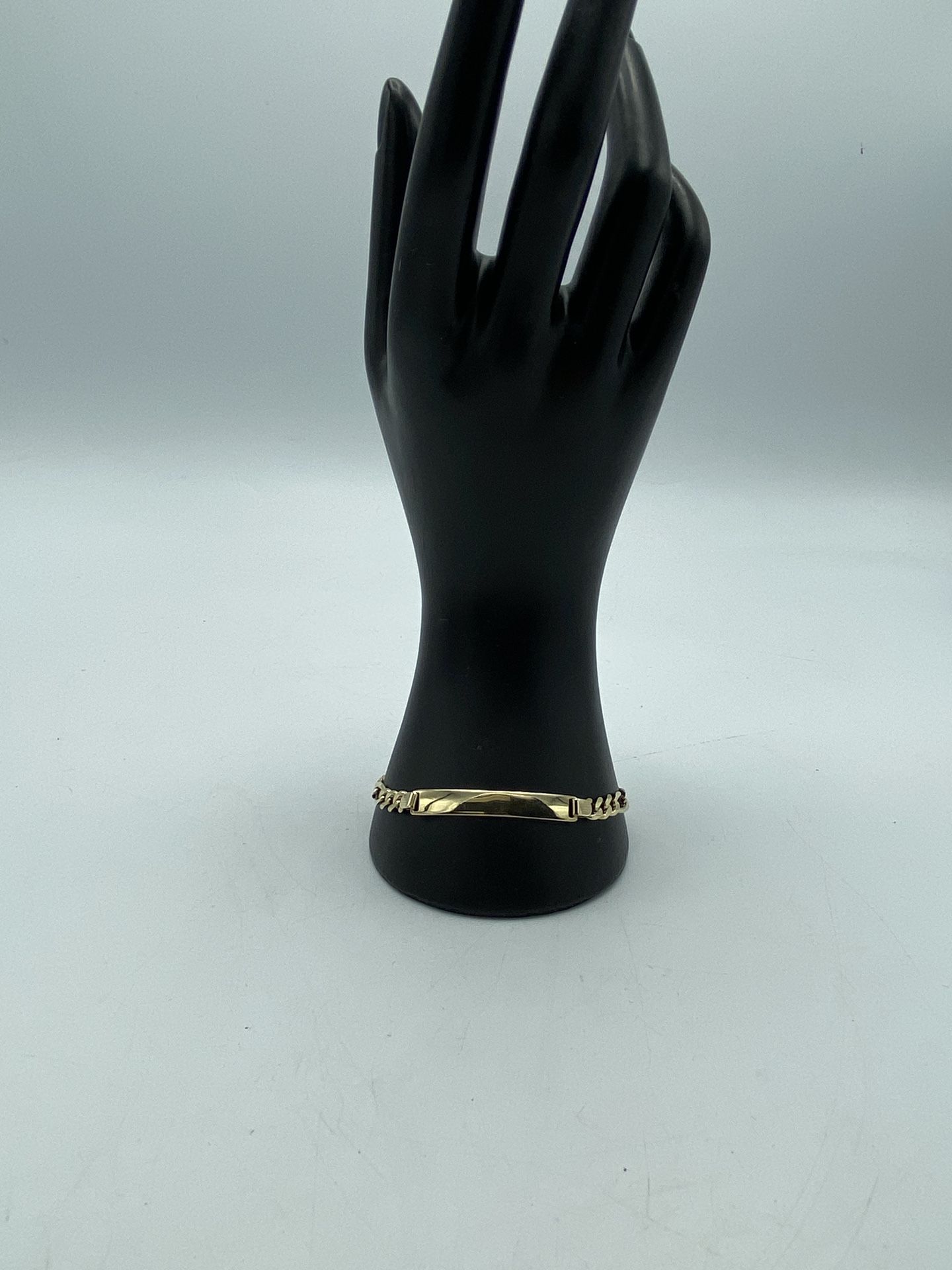 14kt Yellow Gold Nameplate Bracelet 9”