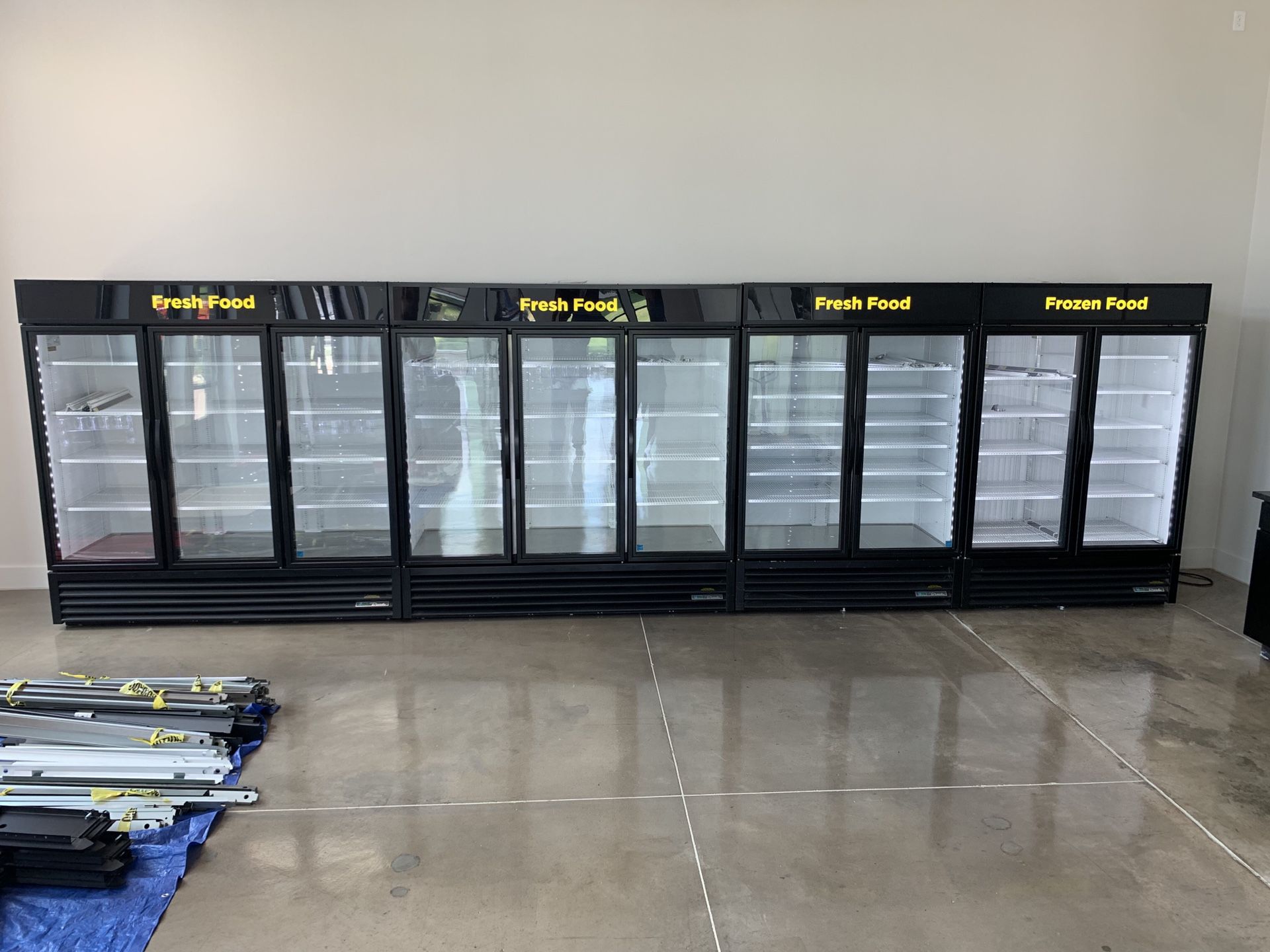 Very Nice!! True Commercial Glass Door Freezers ❄️ & Coolers Available @ Great Low 💰Price‼️