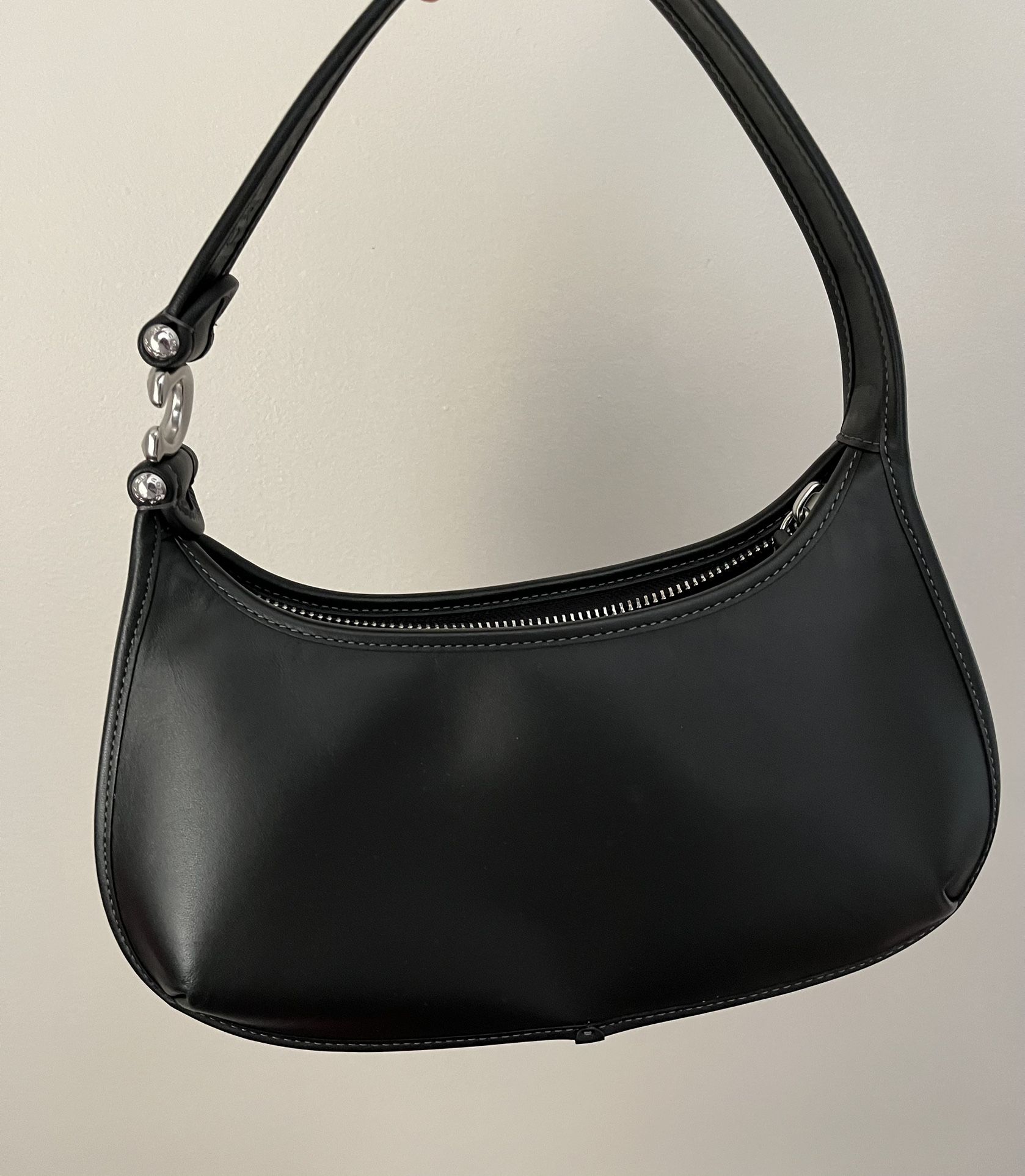 Women’s Eve Shoulder Bag