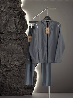 On Cloud Core Tracksuit sizes M-4XL