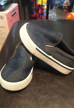 OshKosh B’Gosh size 5 baby/toddler slip on shoes