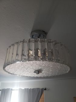 Light fixture