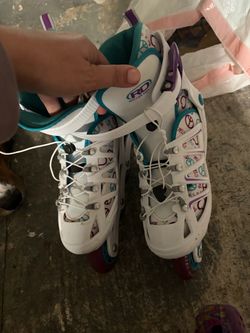 Shoes for sell for little girls!! Most size 5! 1 is 4.