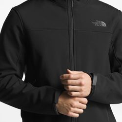 Men’s Northface Jacket: SMALL