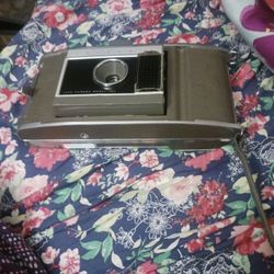 LAND.  CAMERA.  MODEL. J66