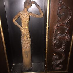 Statue And Hand Carved Woodwork, Beautiful Pieces. 