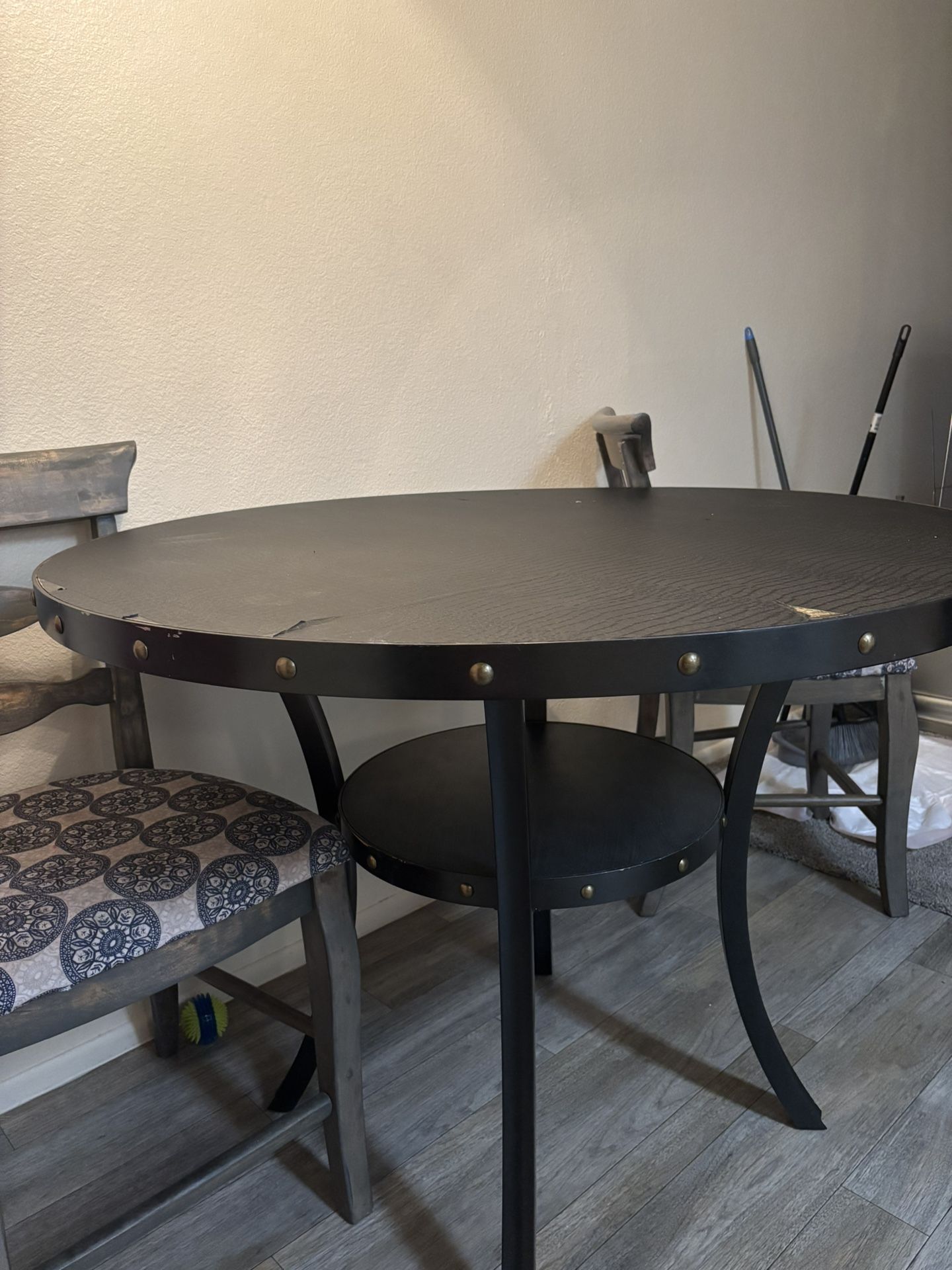 Kitchen table