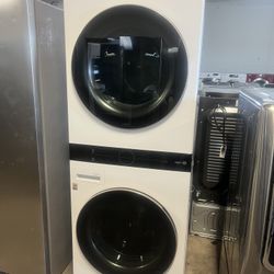🔥 LG Washer & Dryer Tower – Excellent Condition! 🔥