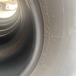 Tires / Llantas 265 70 16 