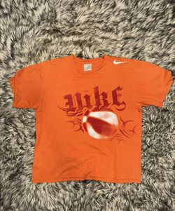 Nike vintage basket ball tee