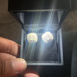 14k Jumbo 14mm Earrings