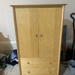 Dresser Set With Mirror