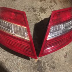 Tail Lights Mercedes W204