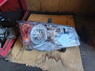 Passenger Headlight 2011- 2017 Dodge  G Caravan