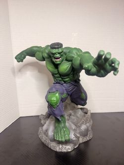 #13 MARVEL Comic Gallery - Hulk Immortal Deluxe PVC Diamond Select Figure ( out of box )
