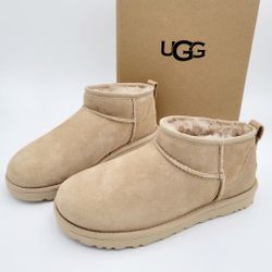 UGG Ultra Mini 