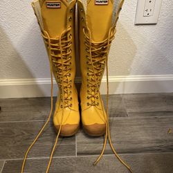 Hunter Rain Boots Size 5 