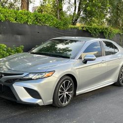2020 Toyota Camry Se SPORT