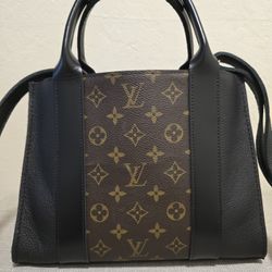 Black Tote