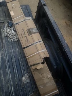 Truck trunk cover