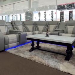 Sofá Sectional Recliner Gray & Ice . Power Headrest . Bluetooth Speaker . Wireless Charger USB Type C . Ask For Price