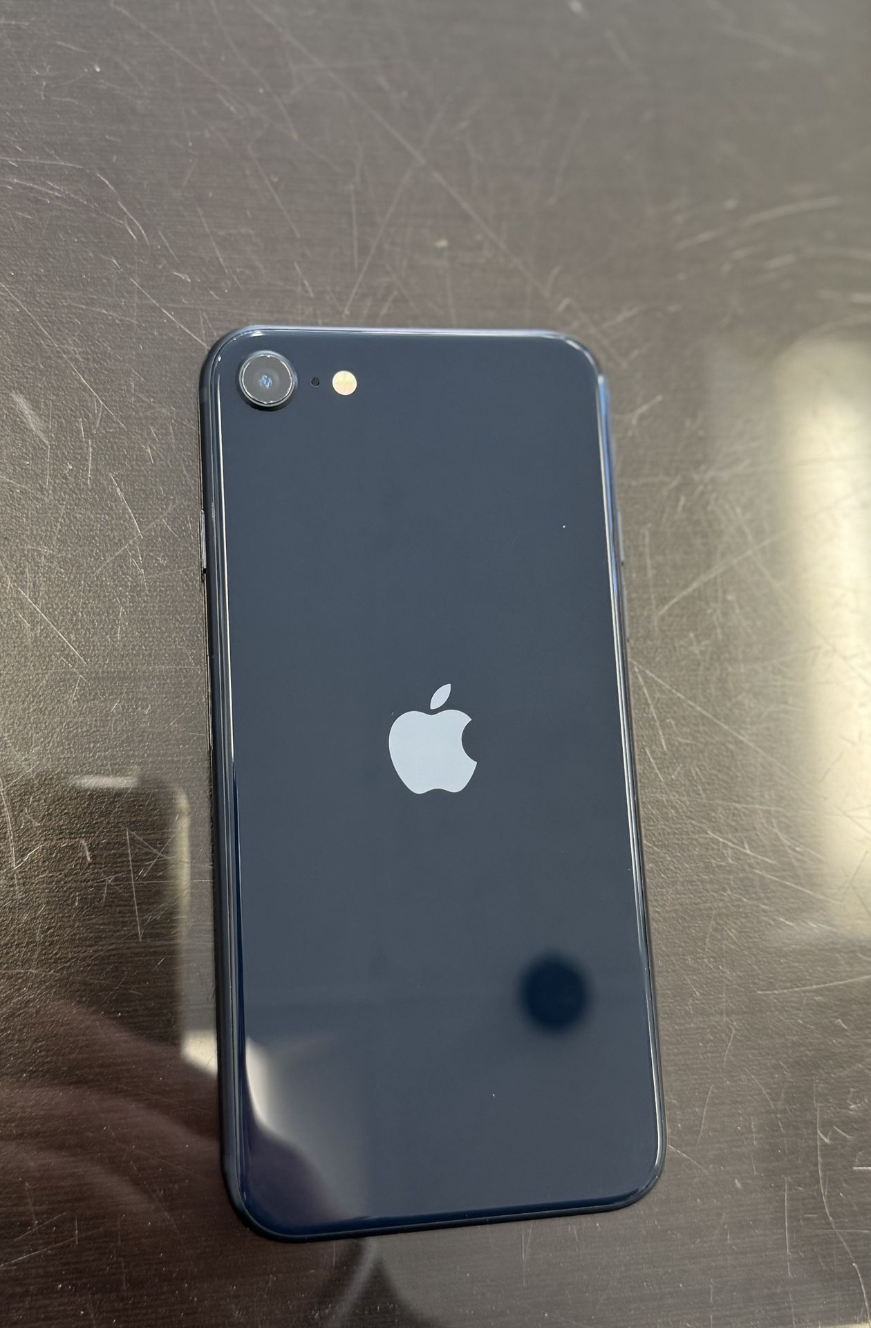 iPhone SE3