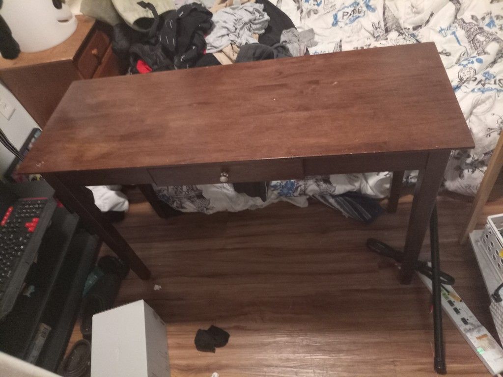 4 Foot Long Armor Wooden Stand