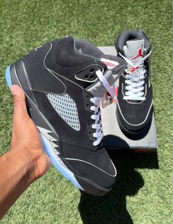 Jordan 5 Metallic