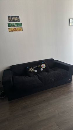Boneless couch