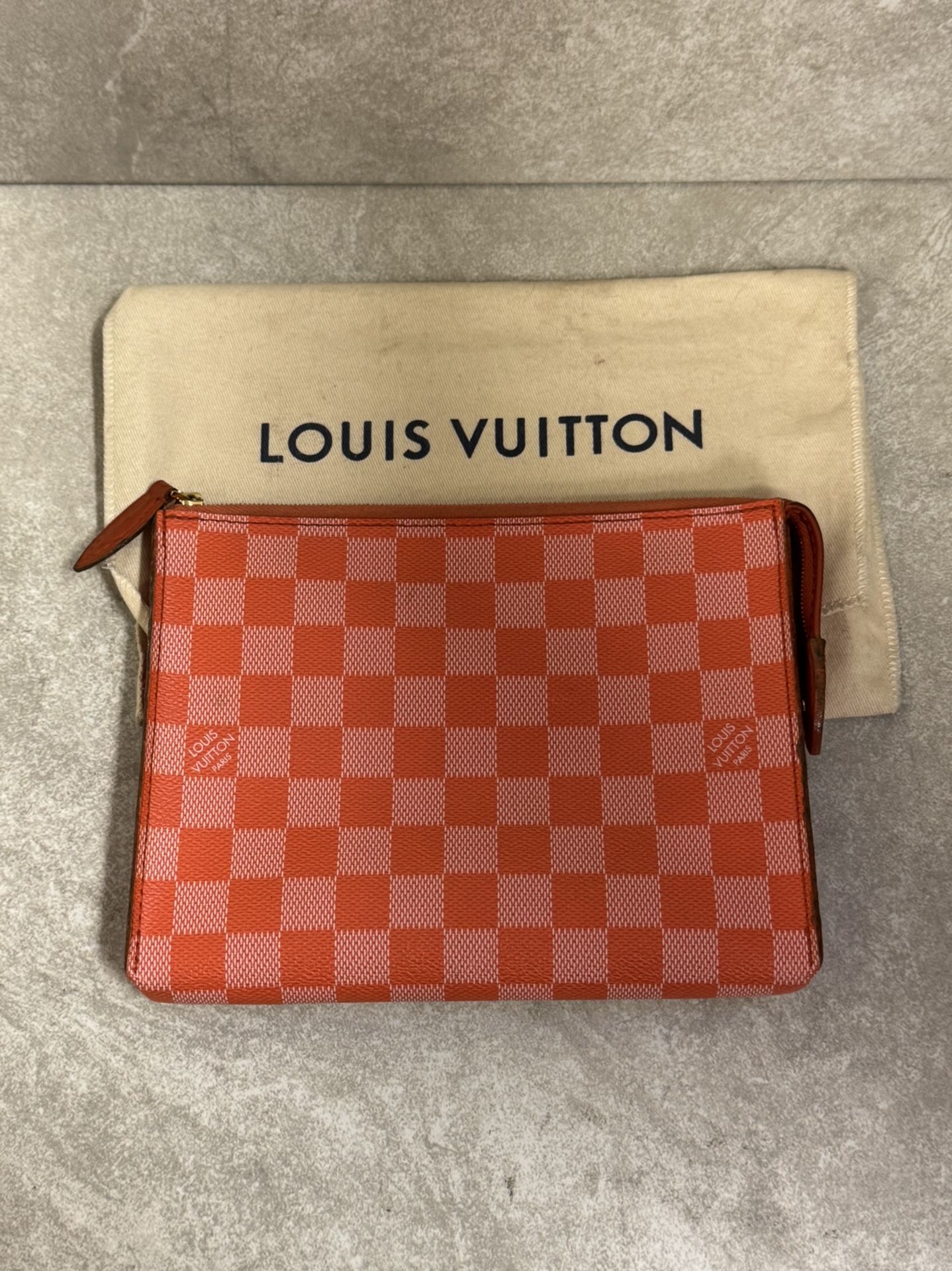 Louis Vuitton Damier Couleurs Element Clutch Piment