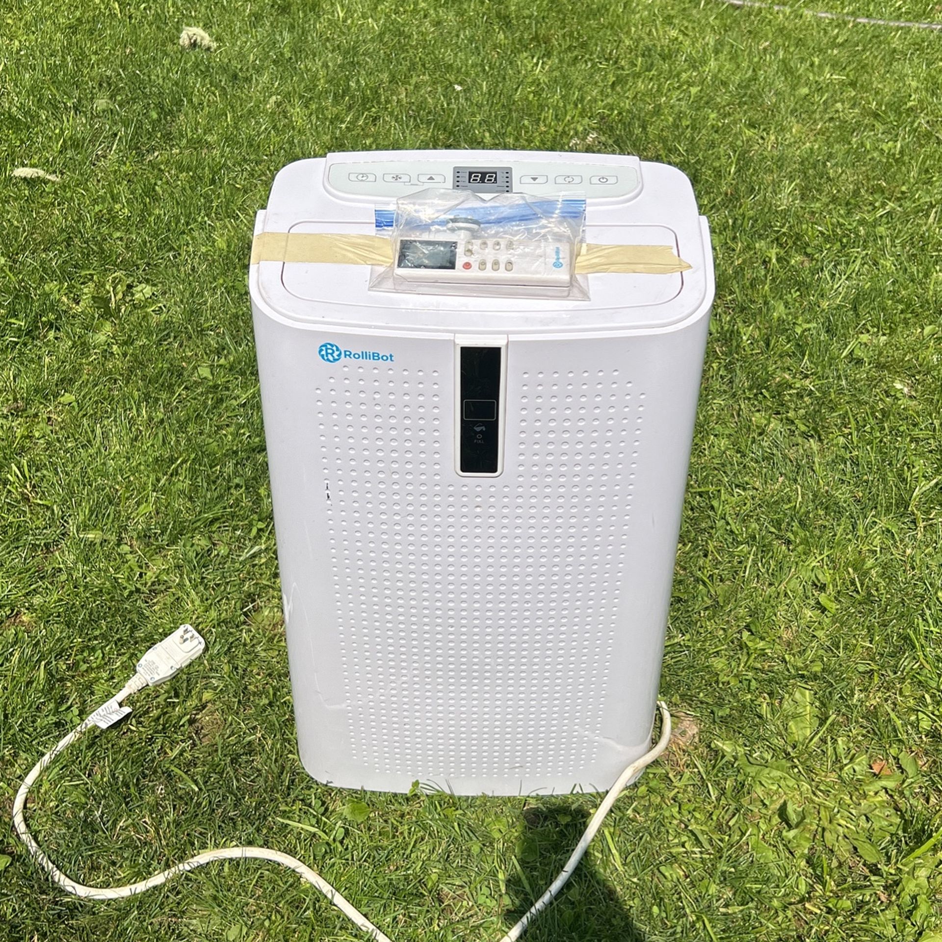 Portable Air Conditioner/Heat/Dehumidifier- 12,000 BTU RolliBot for Sale in  Glenwood, OR - OfferUp