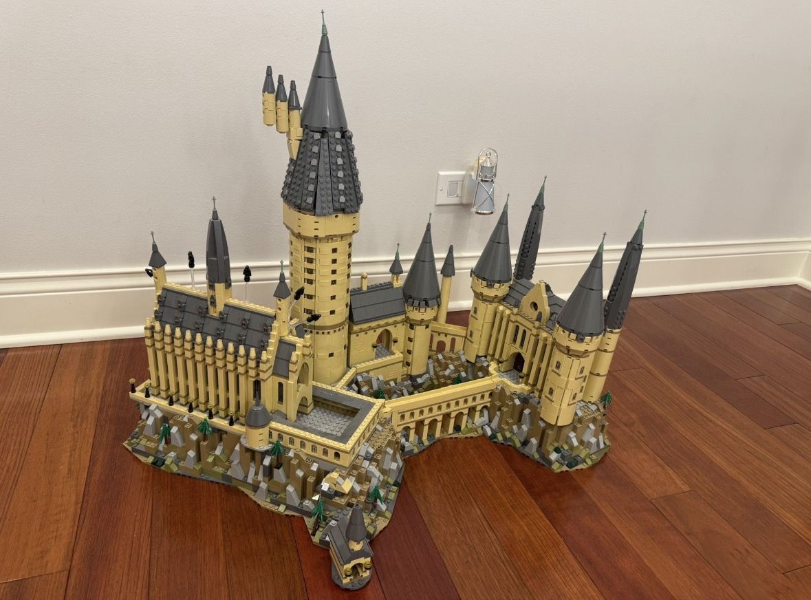 Harry Potter- Hogwarts Lego Set