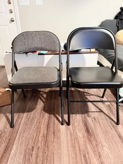 2 foldable chairs, 1 camping chair