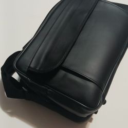 Black Carry Bags (10ct)