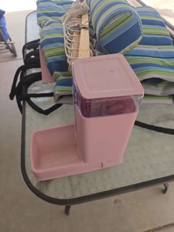 Pink Automatic Pet Water Dispenser