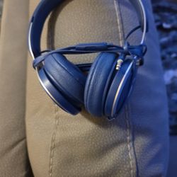 Beats EP Wired On-Ear Headphones.