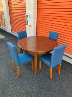 Dining Table Set w/Blue Chairs