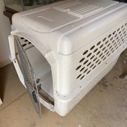 Plastic Dog Crate 