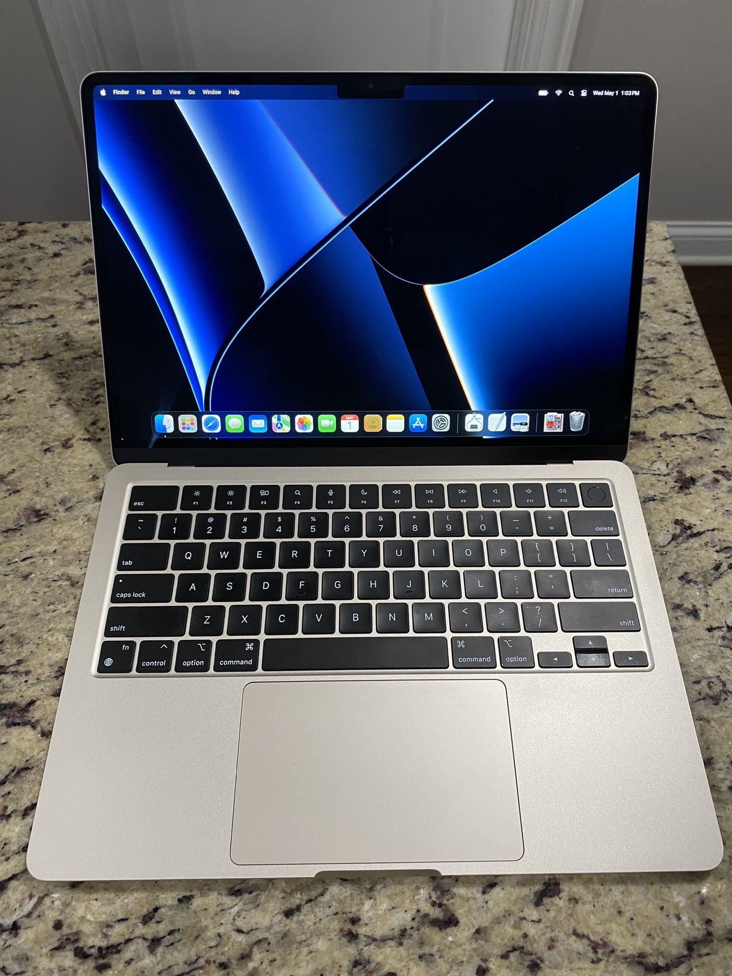 13” Apple MacBook Air M2