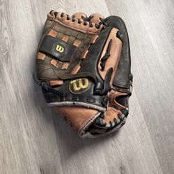 Wilson Baseball Glove