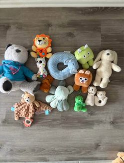 Plush baby toys
