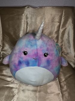 Hallie Squishmallow
