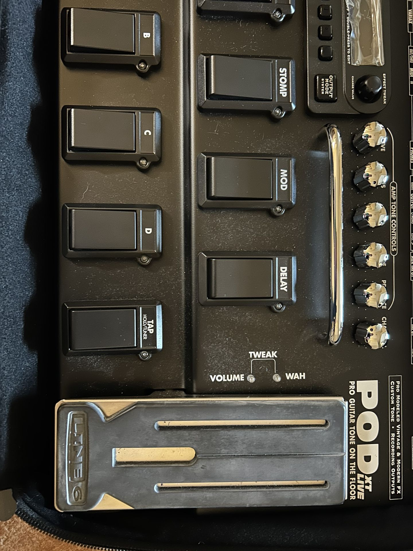 Line 6 POD XT Live Effects Pedal Board