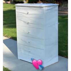 5 Drawer Dresser 