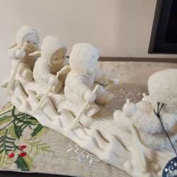 Snow Babies Pull Together