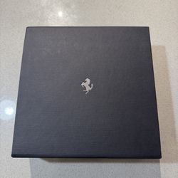 Ferrari Portofino Owners Box 