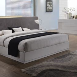 5pc Bed Set - King White Lacquer and Silver